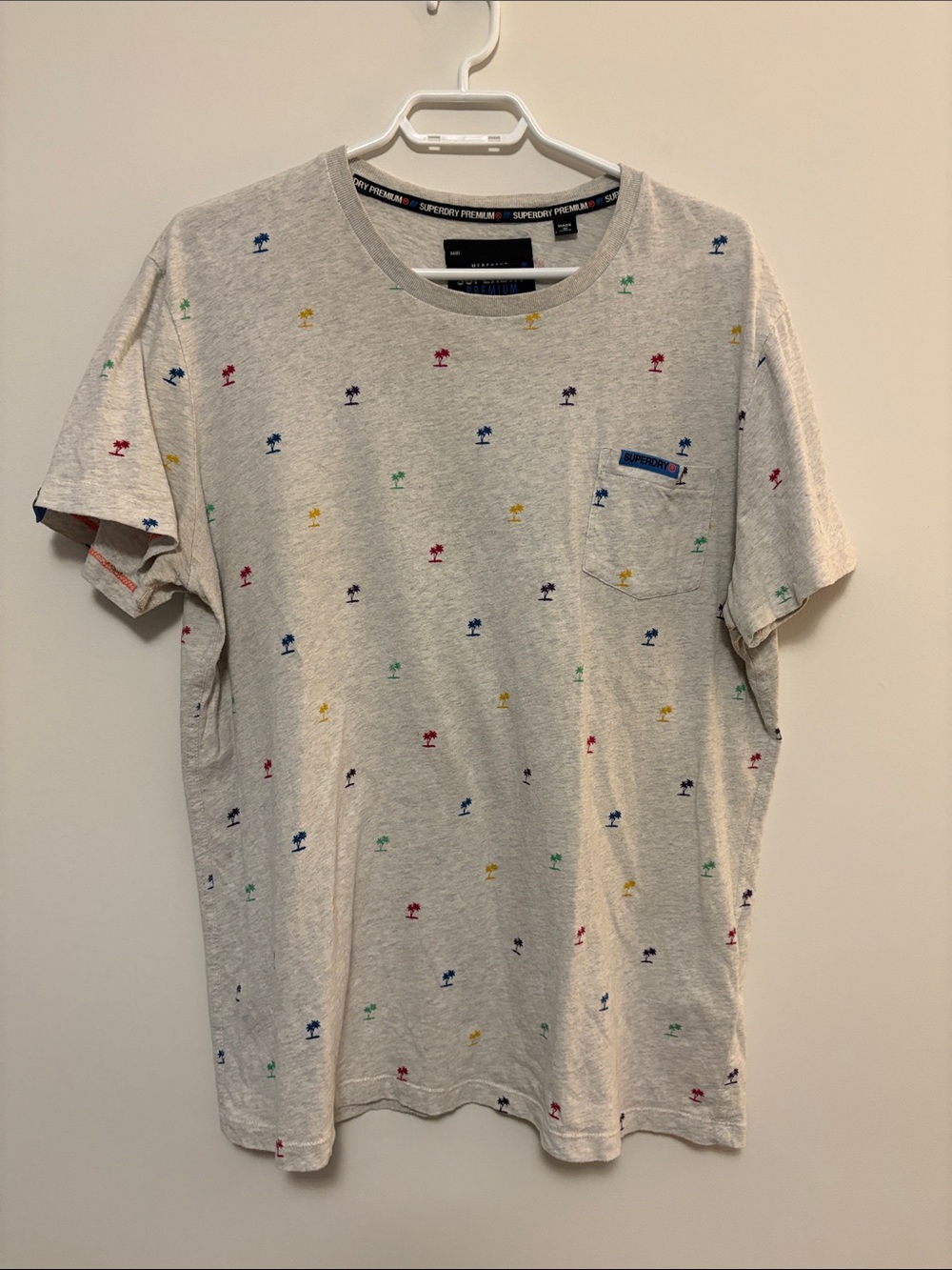 Superdry Heather Beige Short-Sleeve Tee with Colorful Palm Motifs